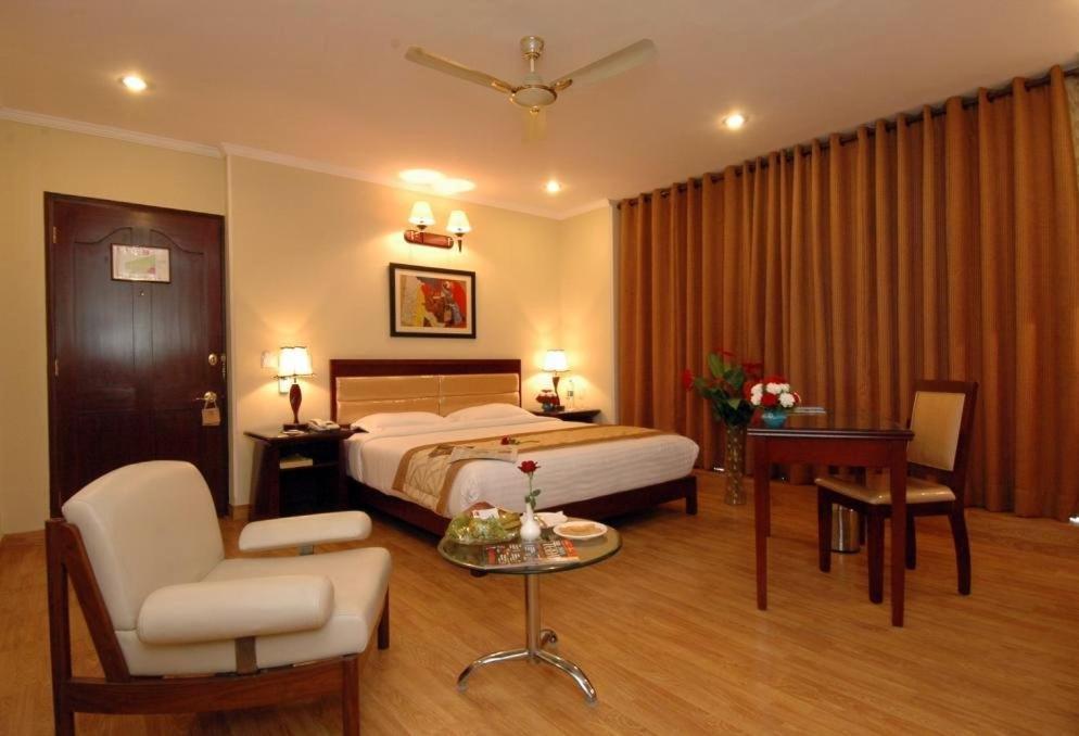 Citrus Hotel Ghaziabad Luaran gambar