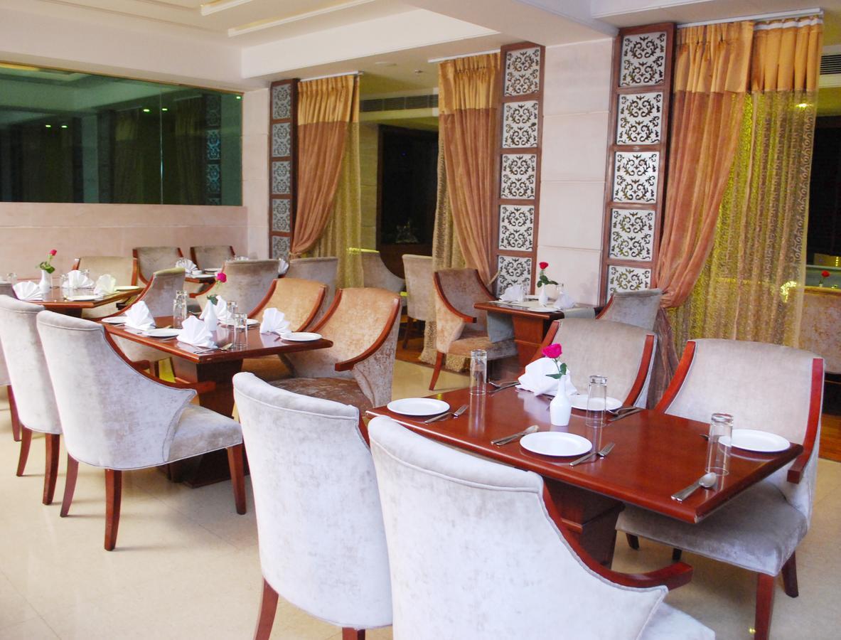 Citrus Hotel Ghaziabad Luaran gambar